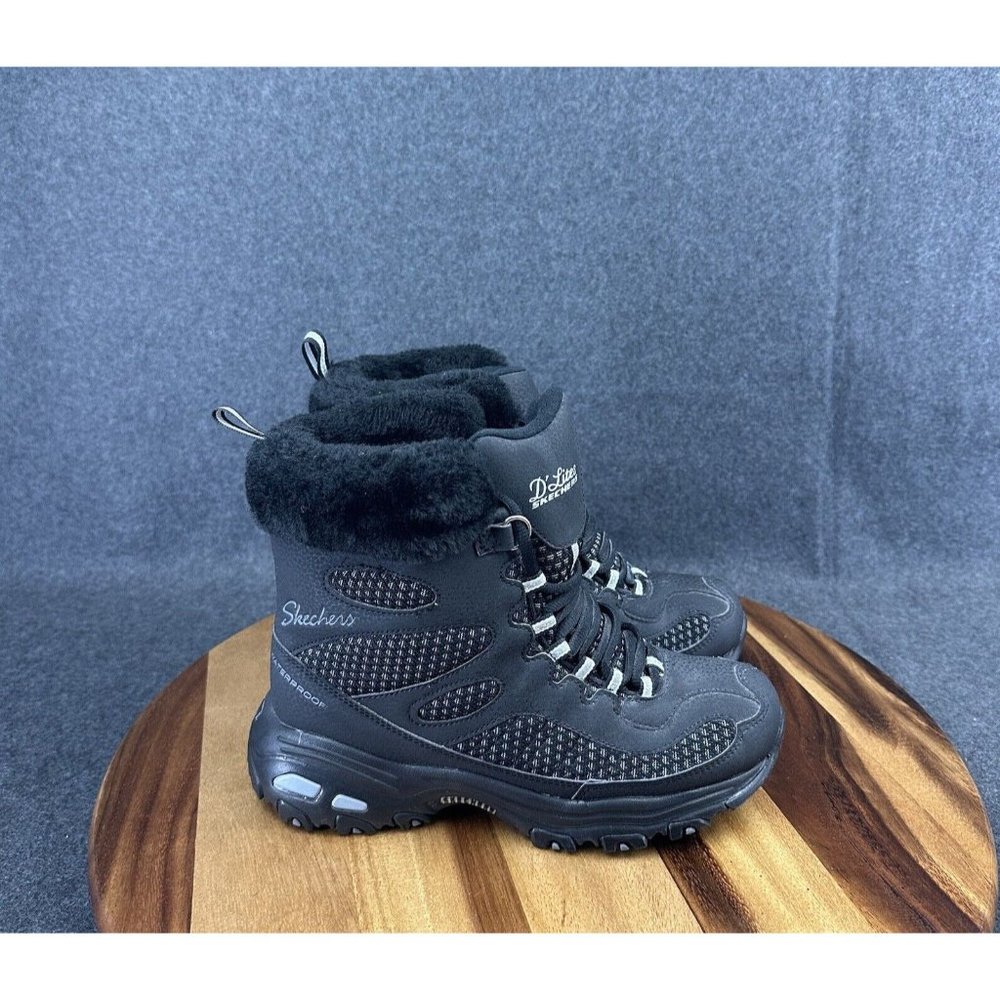 Skechers D'Lites Bomb Cyclones Womens Sz 6.5 Snow Winter Boots Black